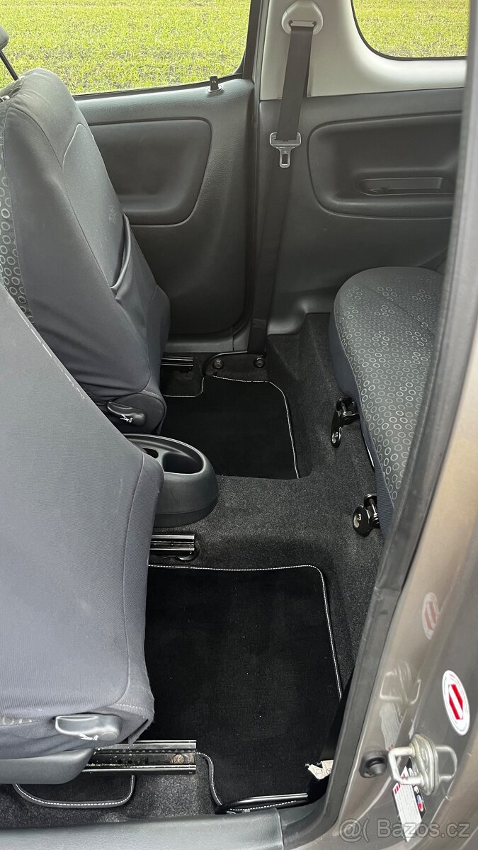 Toyota Yaris 2003 - 19