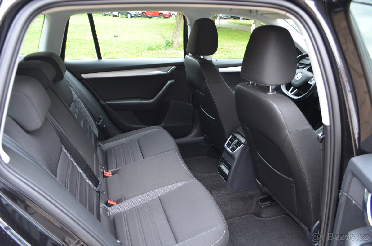 PRODÁM ŠKODA OCTAVIA 1.5TSI DSG CNG COMBI 2021 - 19