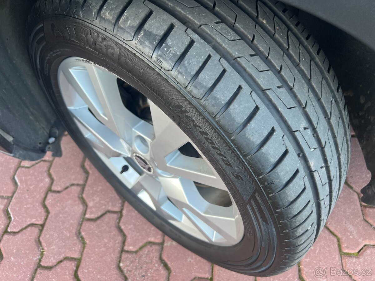 Škoda Octavia 2.0TDI 110KW,4x4,SCOUT,ALU - 19