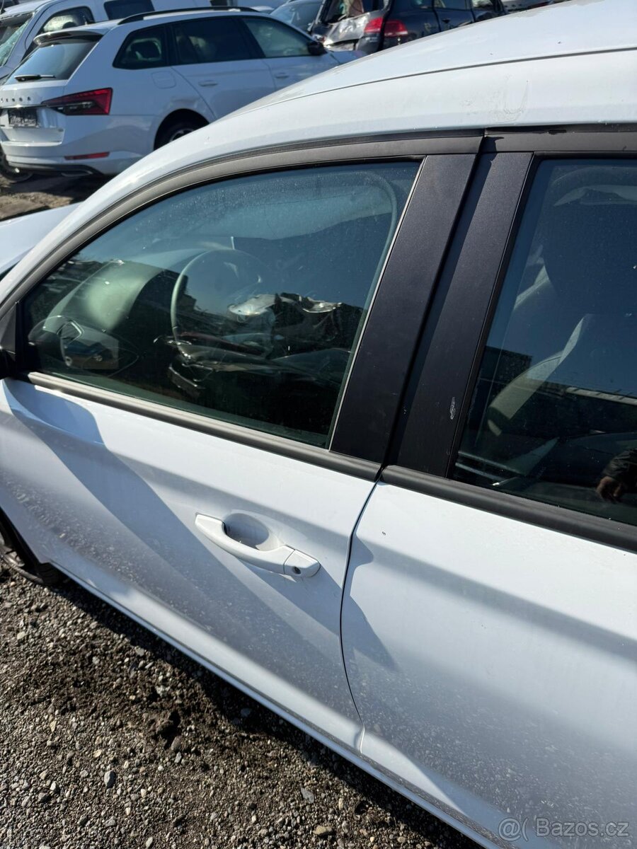 Hyundai I30 combi 1.5i automat2025 5000km - 19