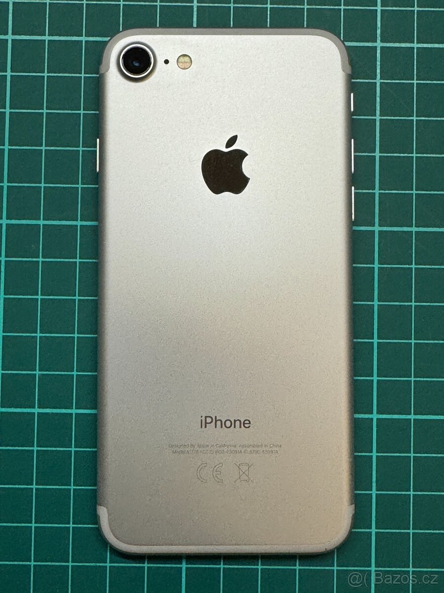 Apple iPhone 7 128 GB silver + náhradní díly - 19