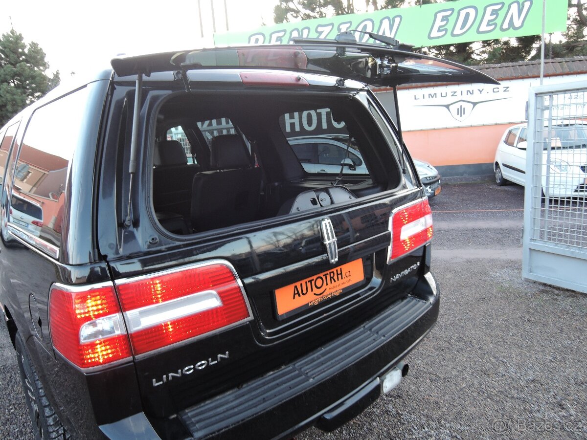 Lincoln Navigator 5,4i V8 24V Aut. LPG 7.míst 2007 - 19