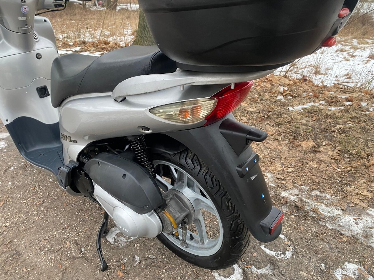 Honda SH 125 - 19