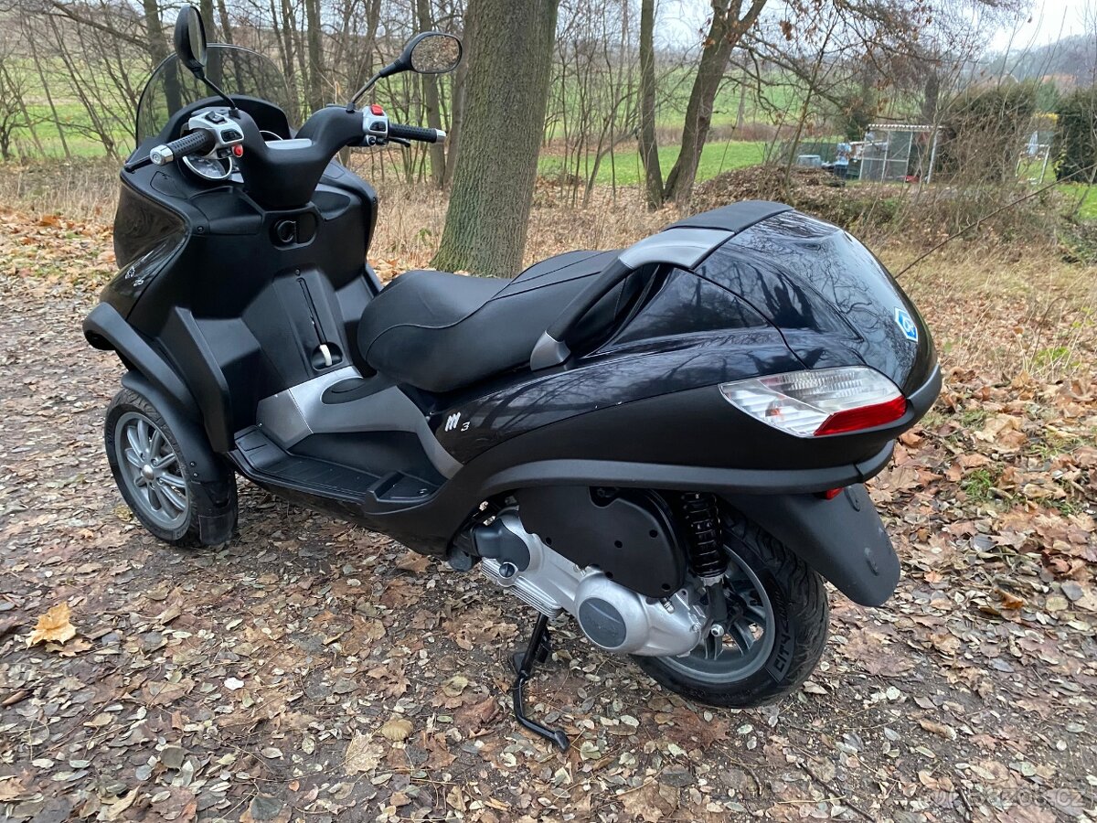 Piaggio MP3 - 19