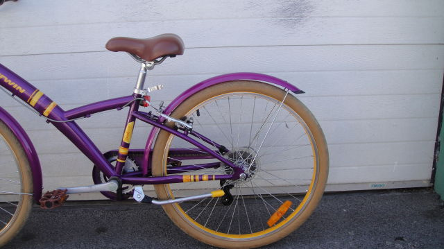 B-Twin Decathlon "24", nádherně zachovalé dětské kolo - 19