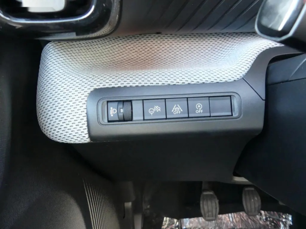 Citroën C3, PLUS TURBO 100 S&S MAN6 1 - 19