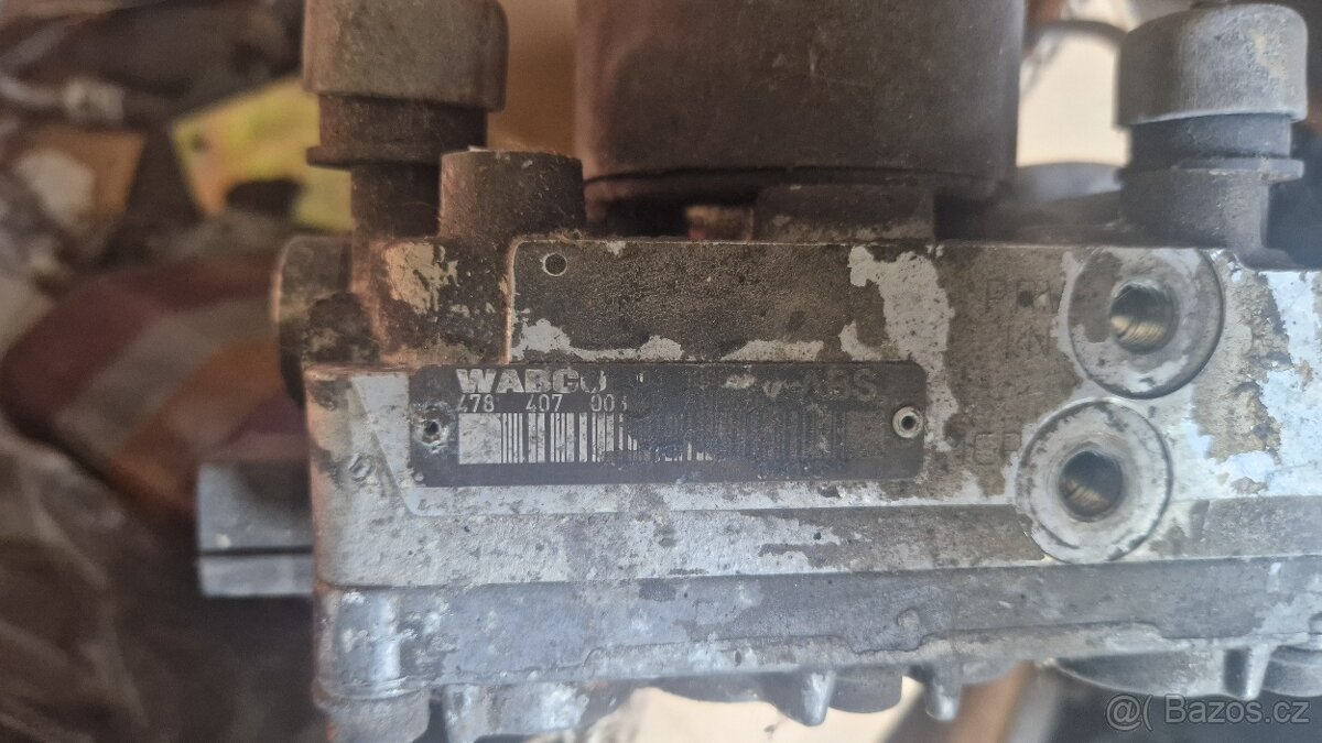 Prodám dílý na Land Rover Discovery - 19