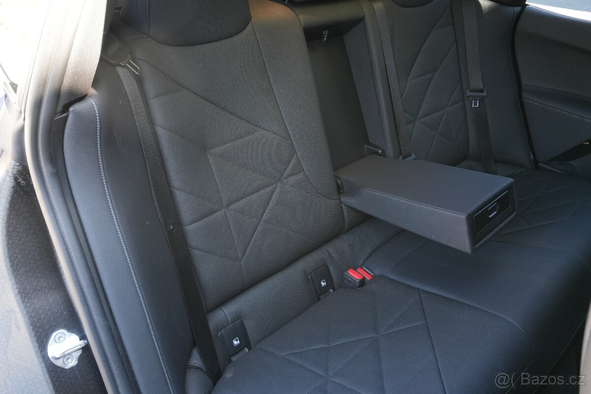 BMW IX 40 xDrive 240 kW, Masáže, Záruka, H/K, SoH 97% - 19