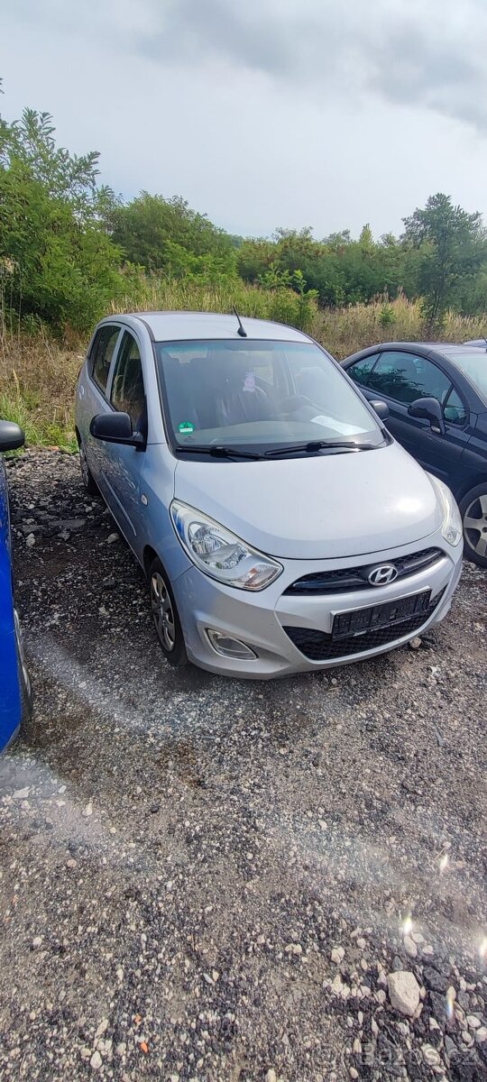 Hyundai i10 1.1 - 19