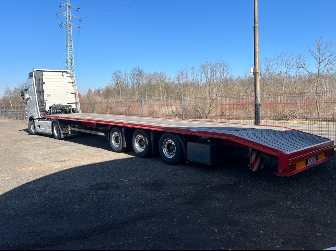 Teleskopický manipulátor, přeprava strojů - 19