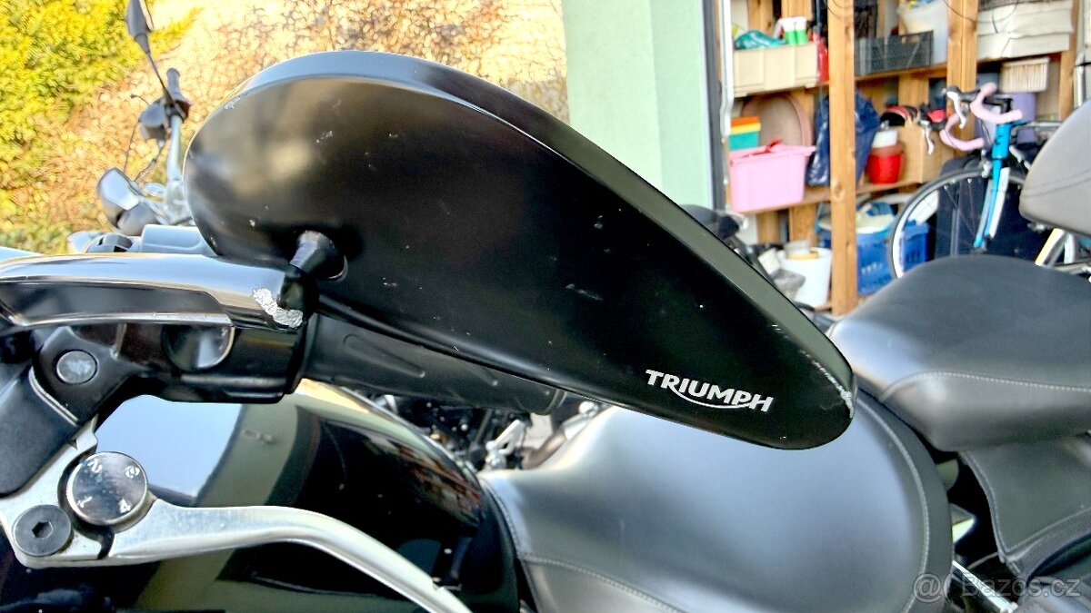 TRIUMPH AMERICA 865 ccm - 19