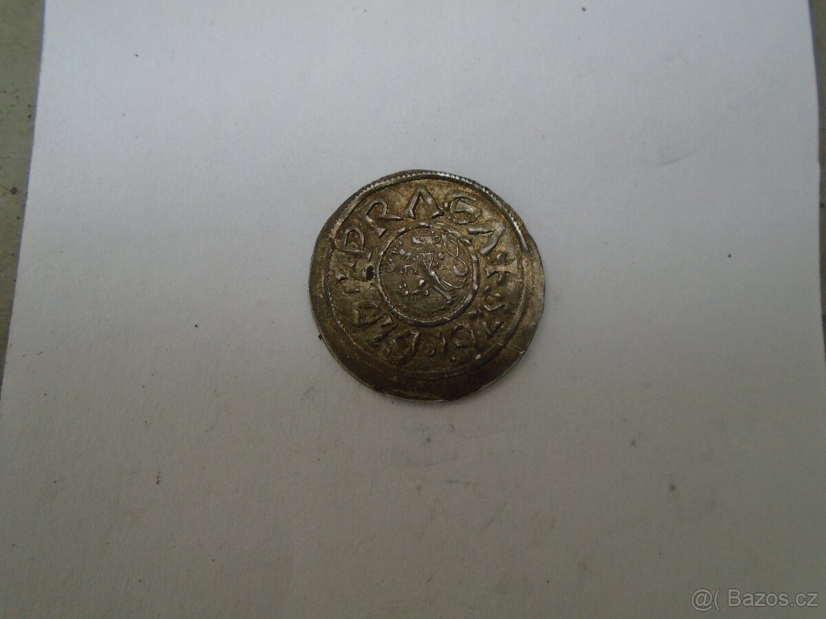 ODZNAKY MINCE A VYZNAMENANÍ - 19