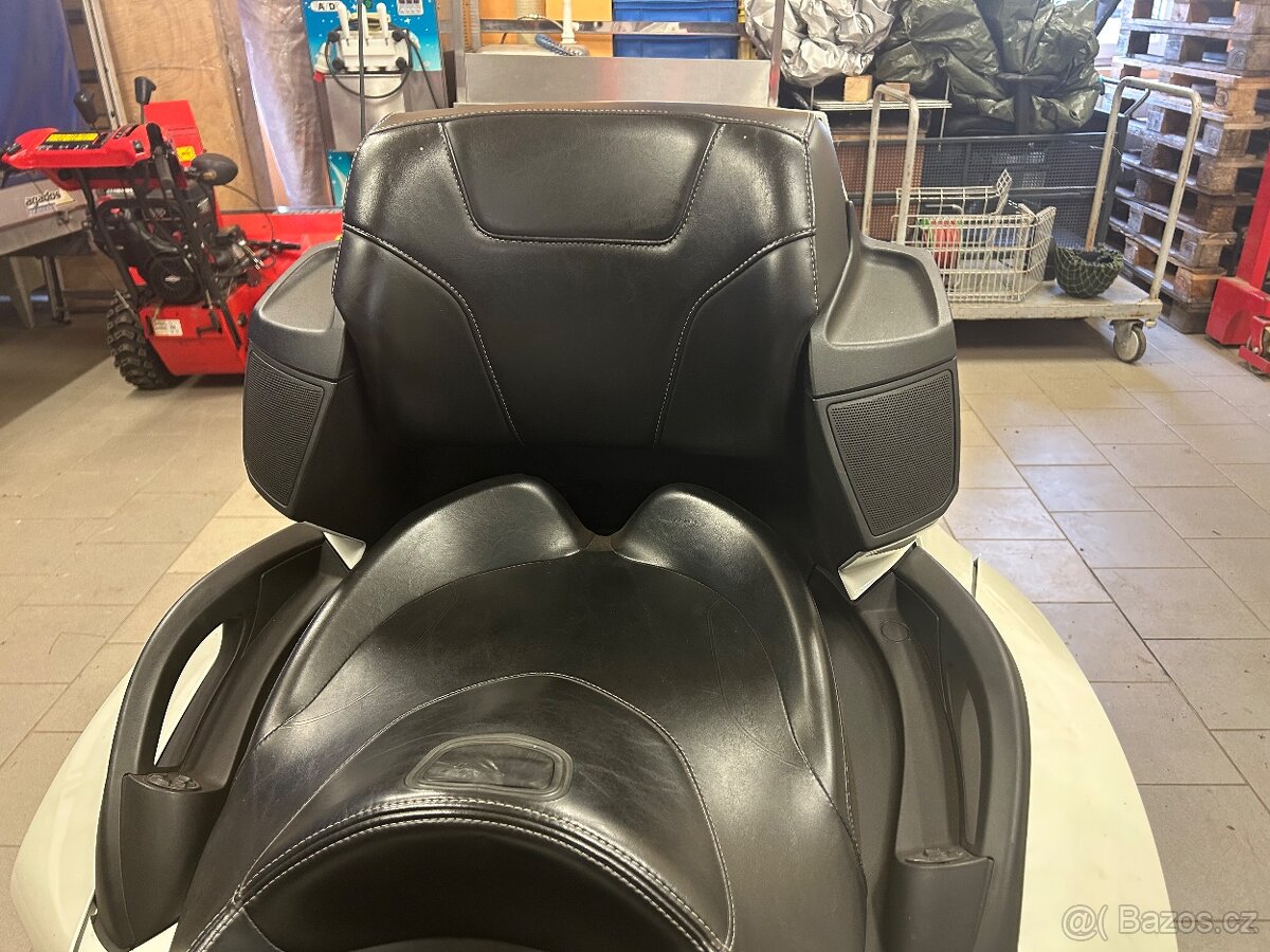 Can-Am Spyder 1330ACE - 19