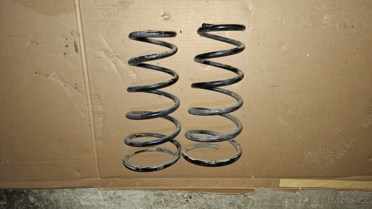 Toyota CarinaE - soubor náhradních dílů - 19