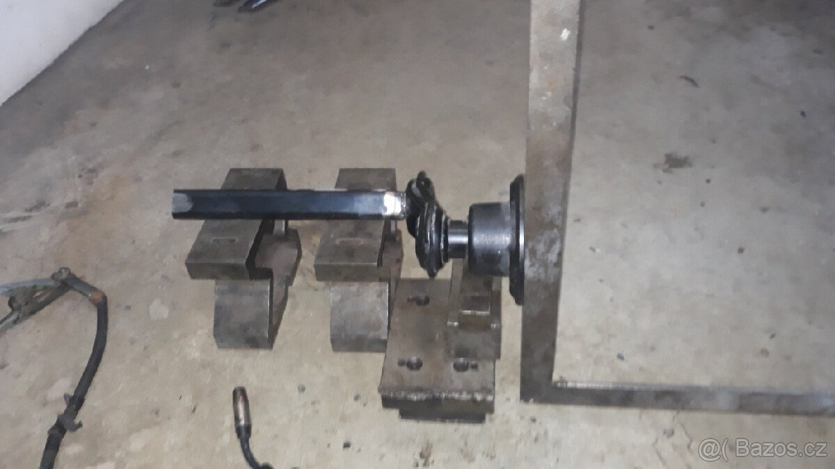 Náprava na přívěsný vozík Kempík - 19