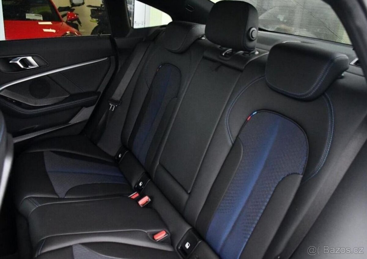 BMW Řada 2 218d M-SPORT HUD 1M ČR - 19