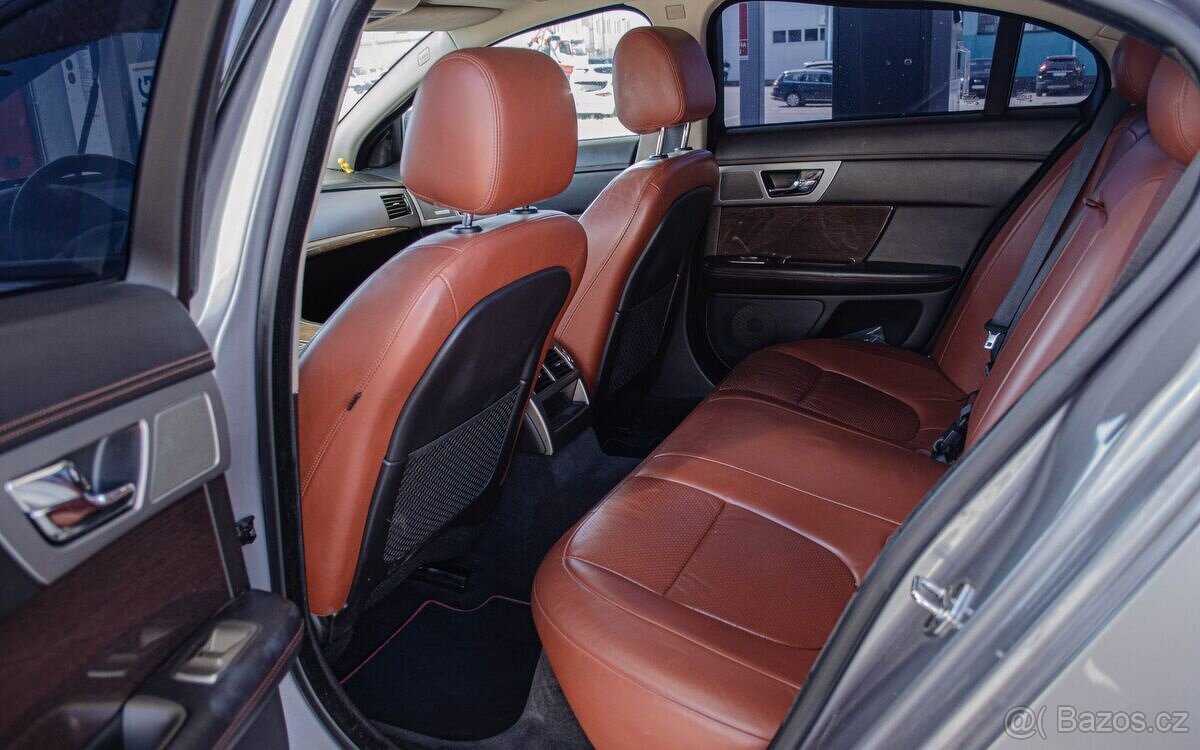Jaguar XF 4.2 SV8 306kw - 19
