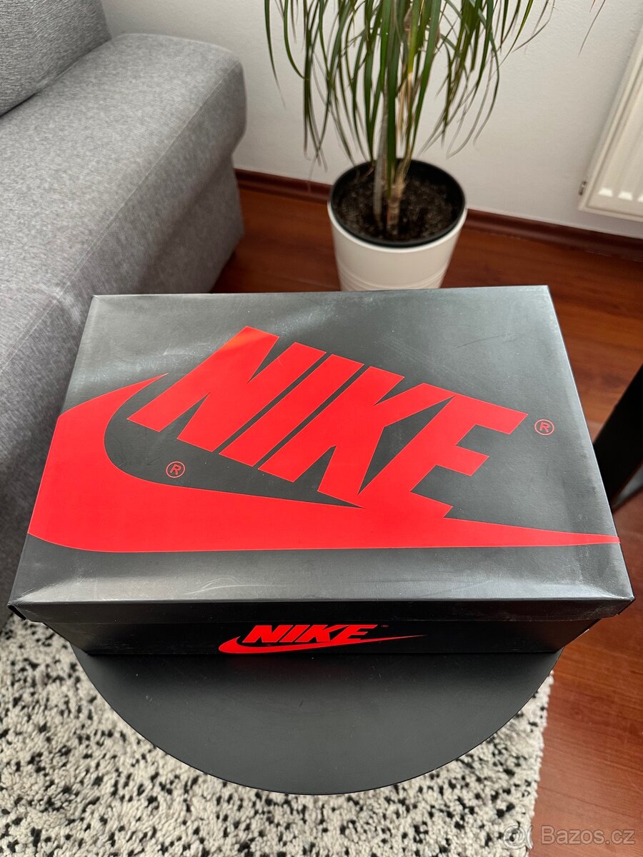 Air Jordan 1 Low OG Black Toe (2023) - 19