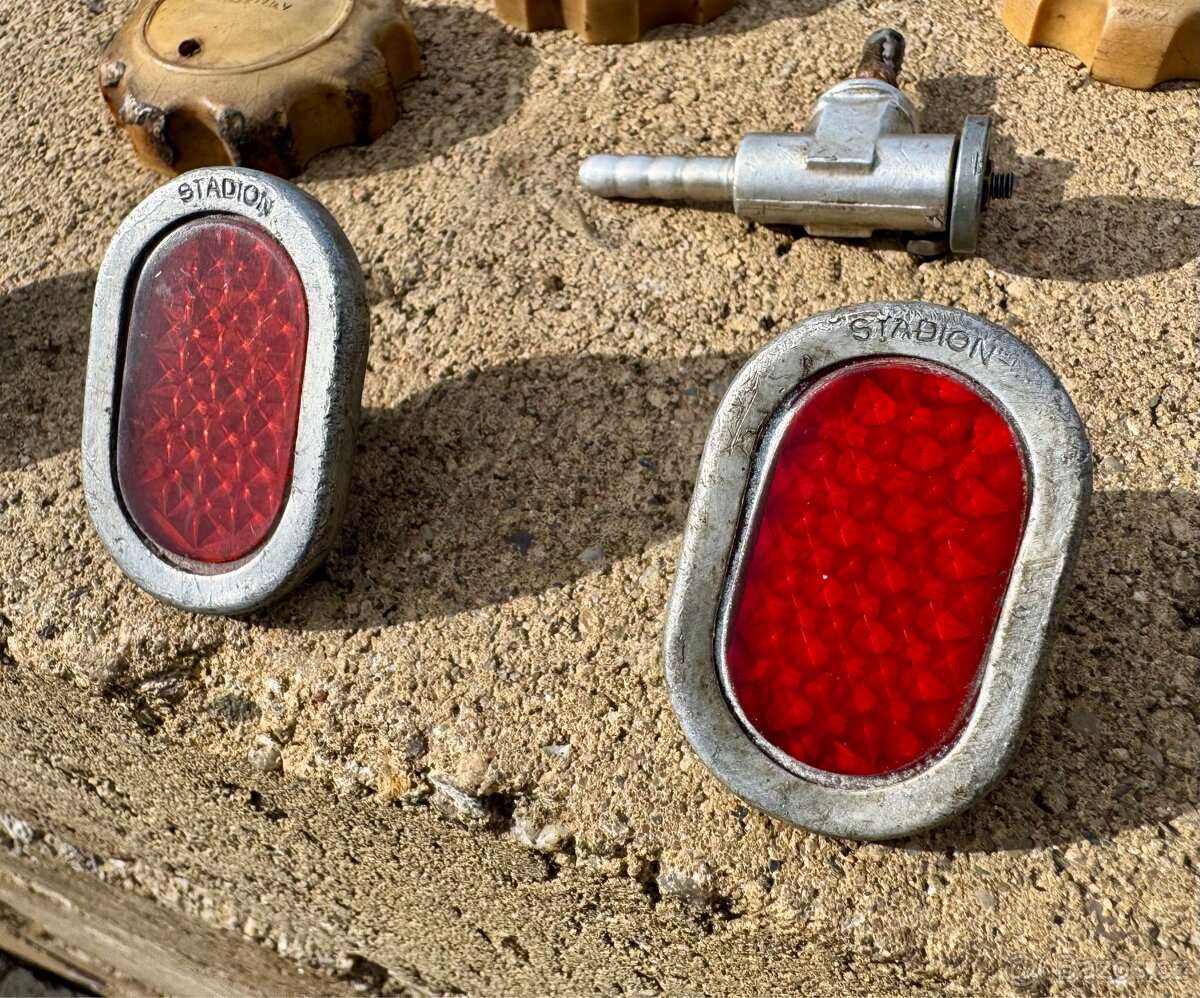 Stadion S11, S22 - dily - 19