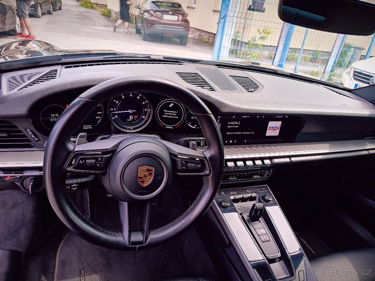 Porsche 911 Carrera 4 Coupé 911/992 ČR - 19