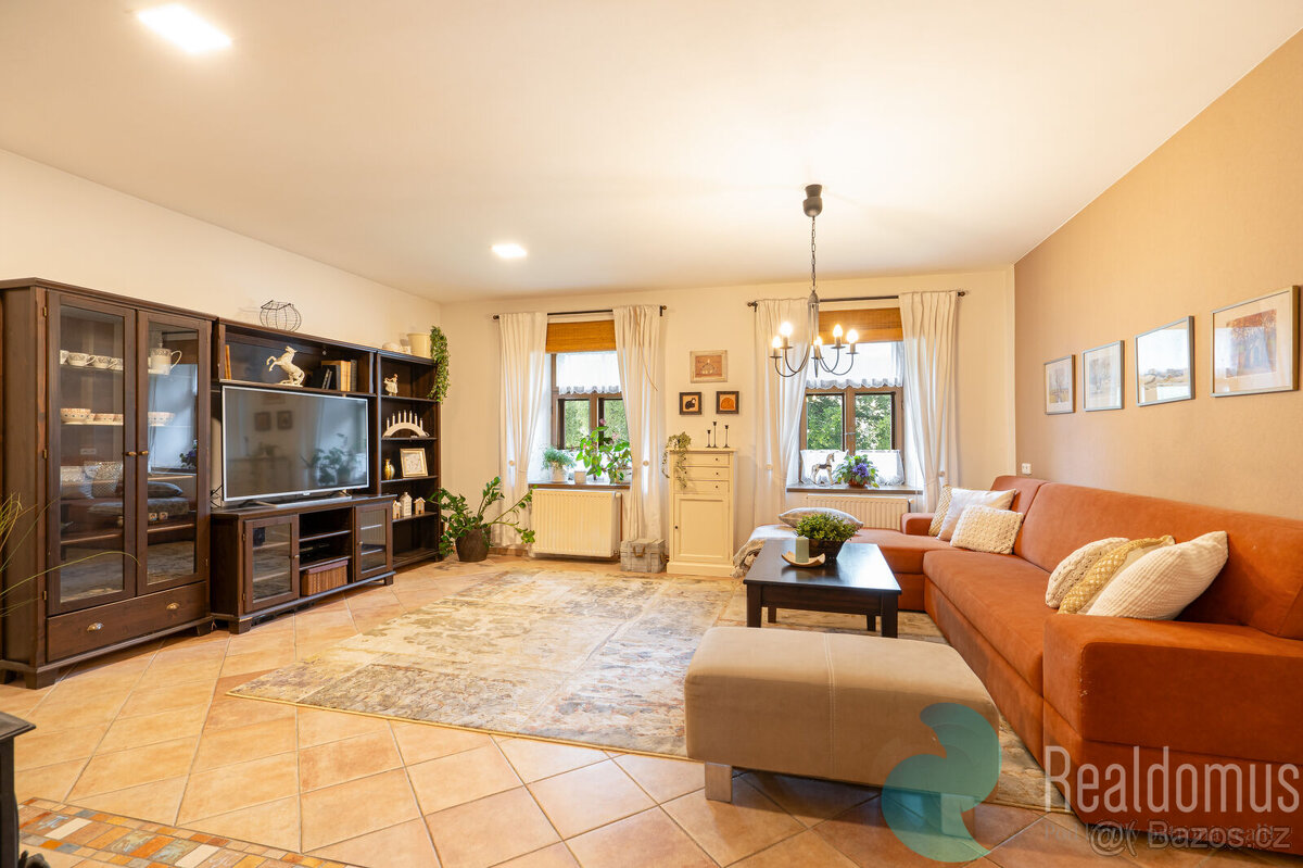 Prodej chalupy s ubytováním , 295 m2, pozemek 3066 m2, Beneš - 19