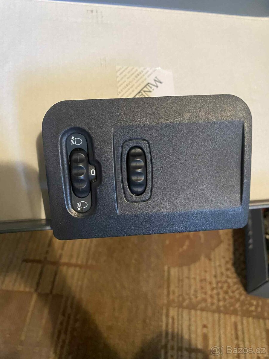 Interiérové díly z Renault Clio 2. Gen. - 19