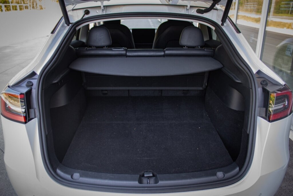 Tesla Model Y Long Range 378kW - 19