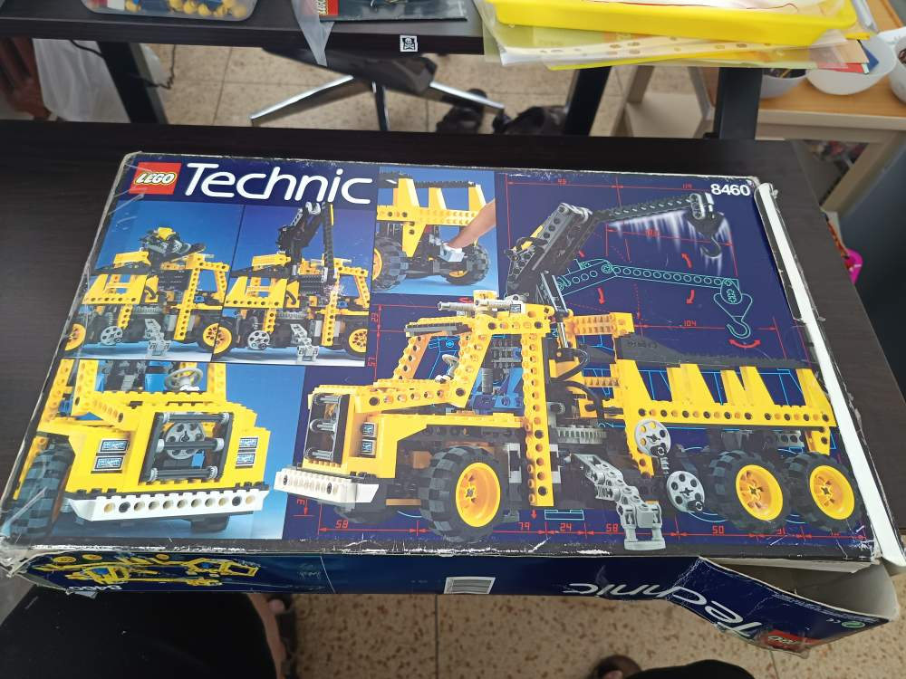 LEGO Technic 8460 Pneumatic Crane Truck +návod+box - 19