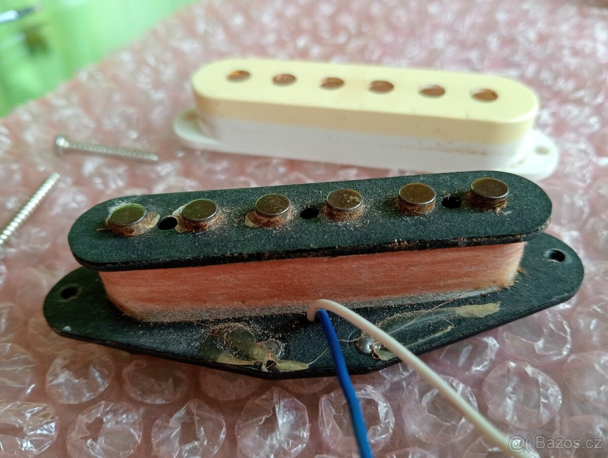 Snímače Stratocaster- pickguard, poťáky 70 roky Greco,Maya - 19