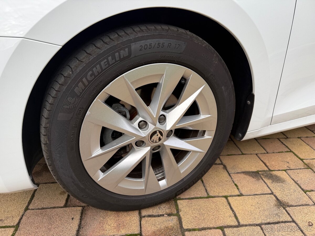 Škoda Octavia IV 4 2.0Tdi 85kw DSG 138tkm Style TOP - 19