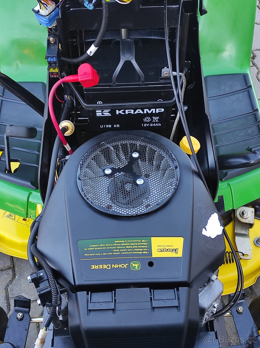 John Deere X 300 R - 19