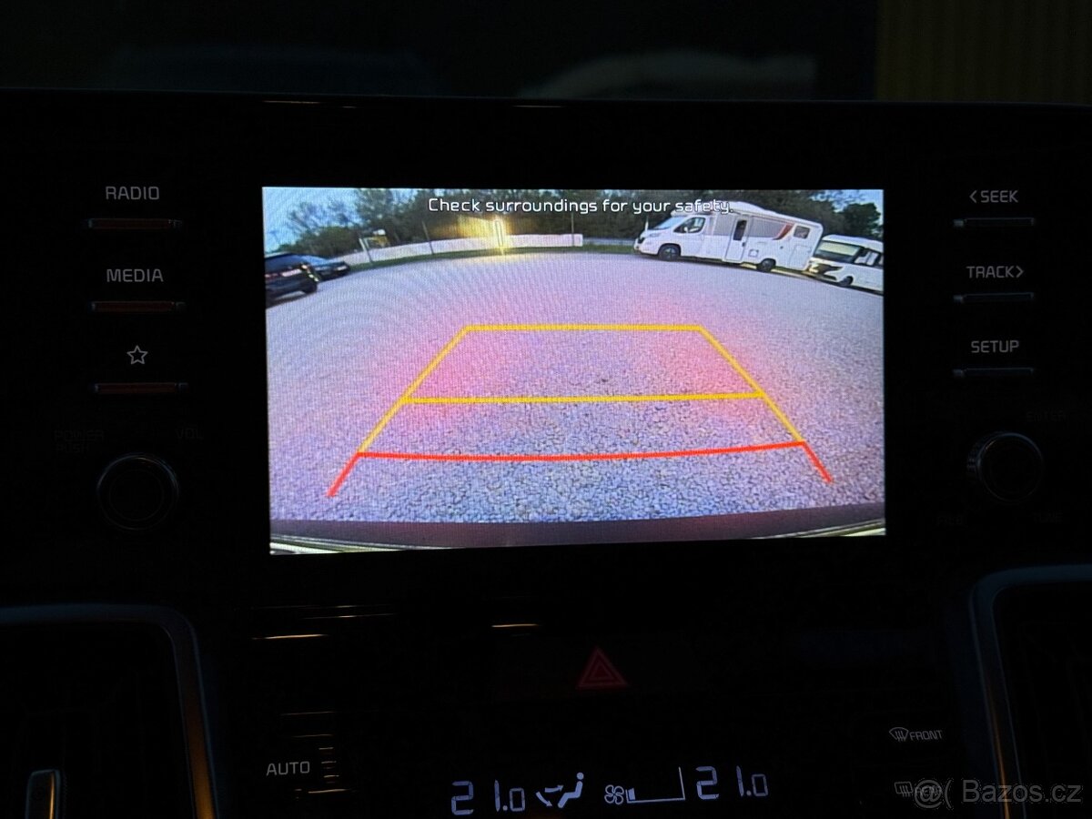 Kia Sorento 2.2 CRDi 7-miestne, Automat, Adaptiv tempomat - 19