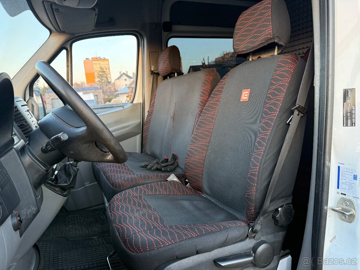 MB Sprinter 516 4x4 dílna + 6 místné - 19