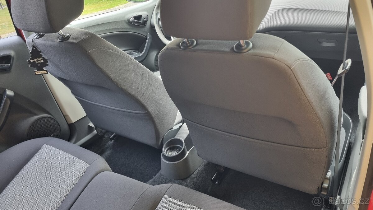 Seat Ibiza 1.4i 63kw 2009 NEHAVAROVANÉ - 19
