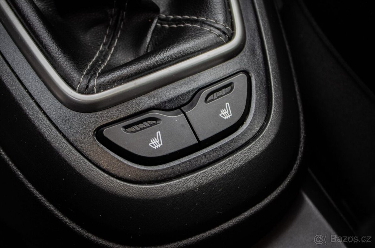 Lada Vesta SW Cross 1.6 MPI, 75kW, M5 - 19