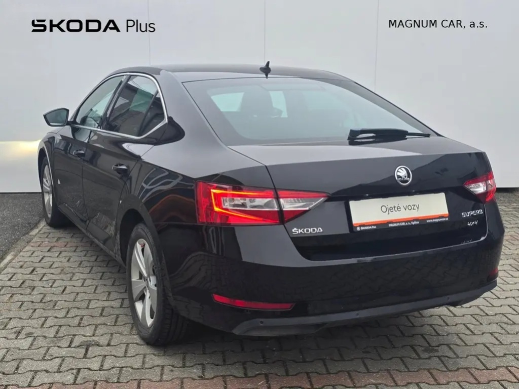 Škoda Superb, 4X4 AMBITION 2.0TDI/140kW - 19
