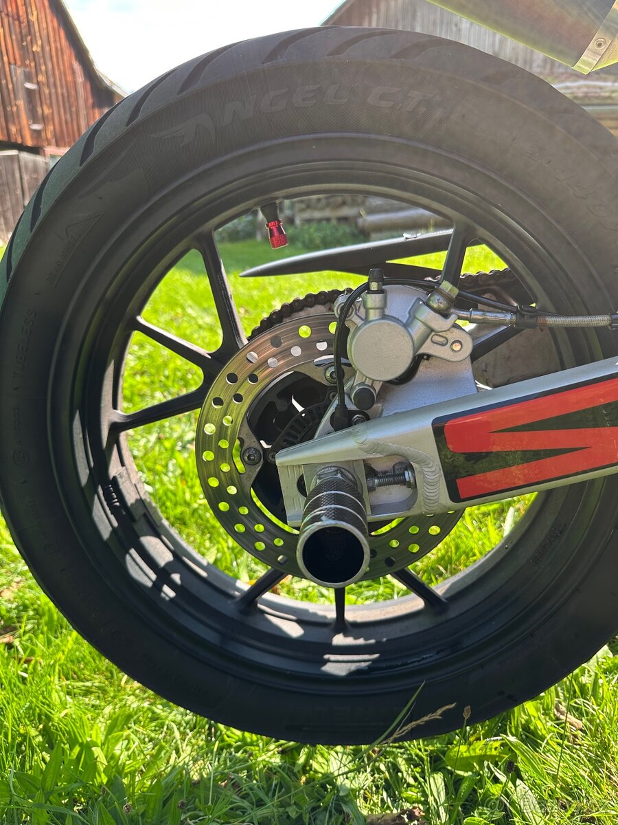 Motard 125 Swm sm 125 r - 19