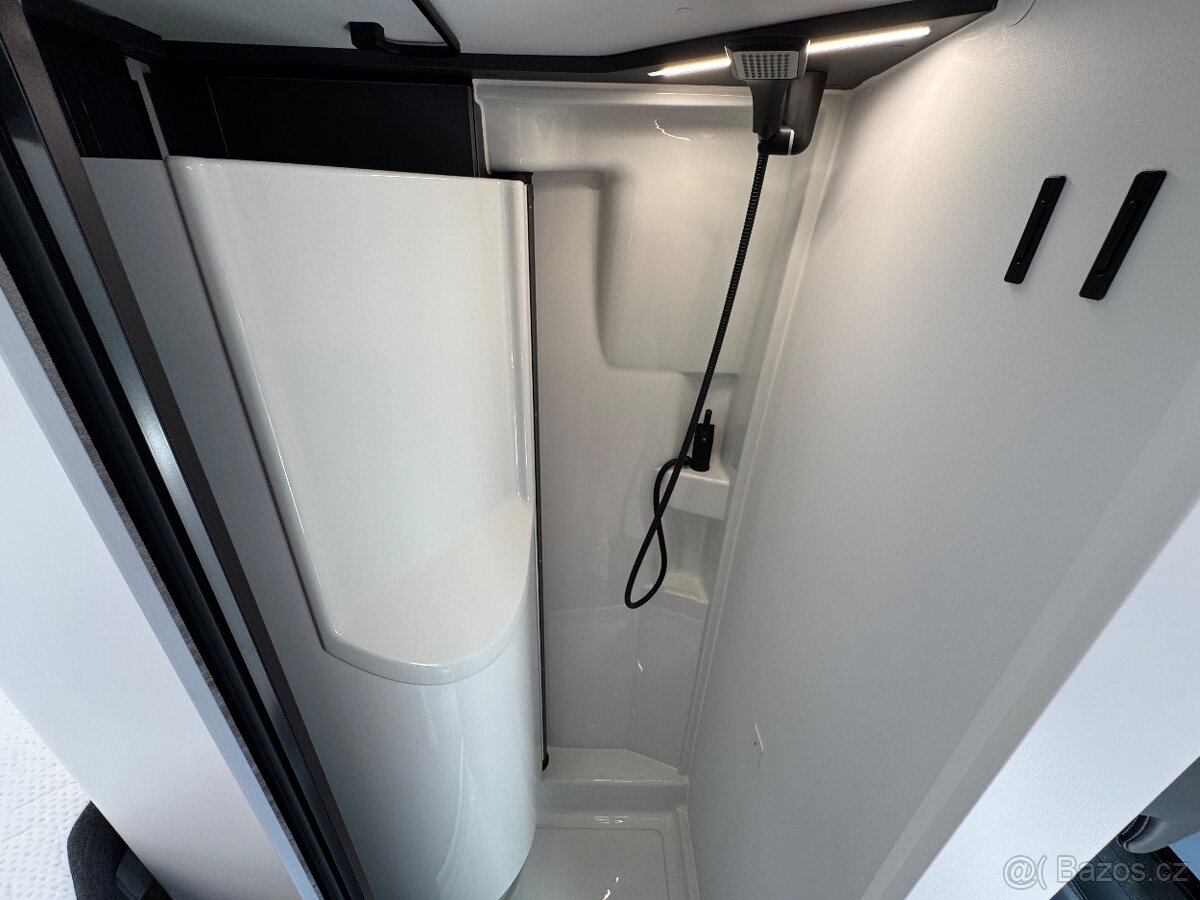 ADRIA TWIN SELECTION 640 SGX, 180 PS, AUTOMAT 8st. - 19