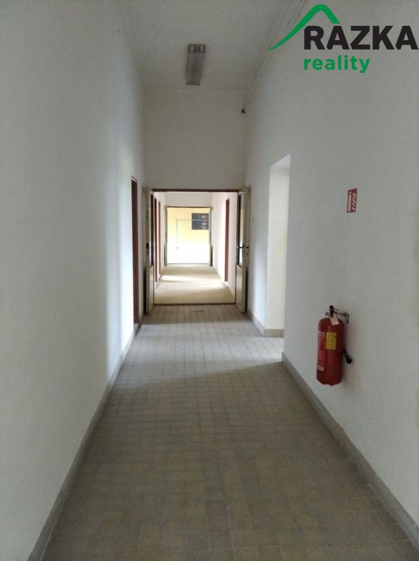 Areál na okraji Horažďovic, vhodný pro výrobu i... - 19