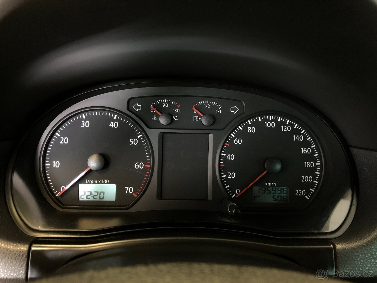 VOLKSWAGEN POLO 1.2 HTP - 19