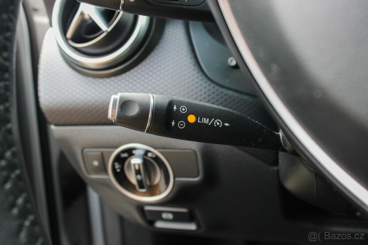 Mercedes - Benz A 160D AMG - packet A/T - 19