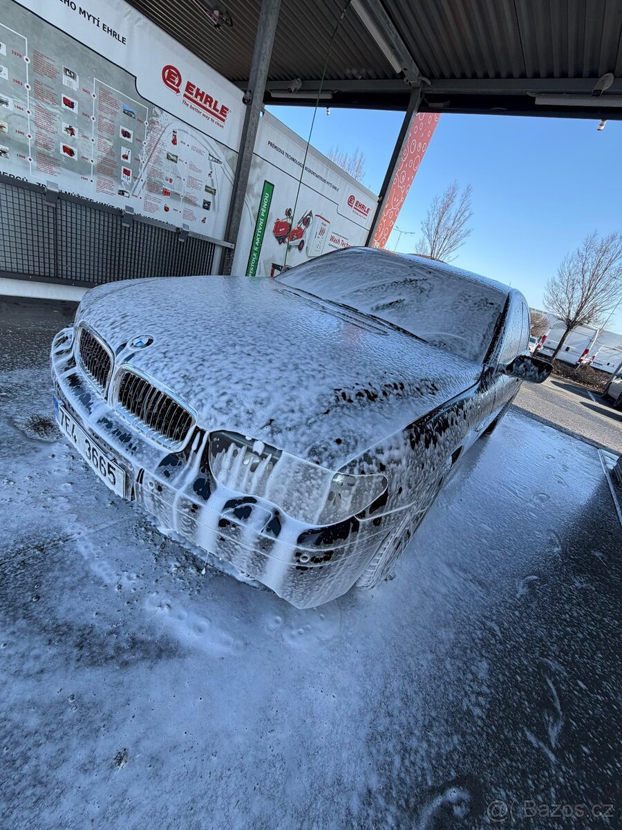 BMW 740D - 19