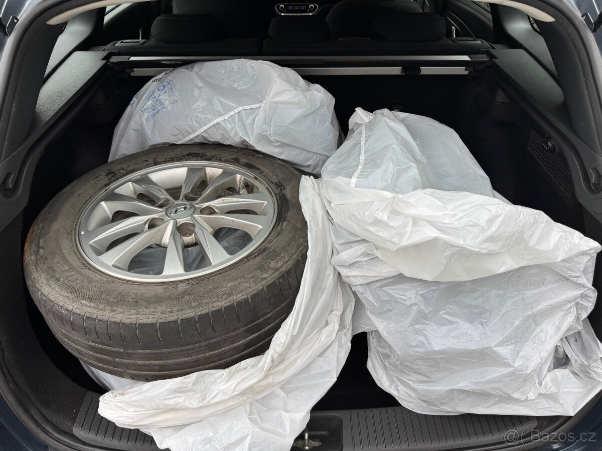 i30 1.6CRDi 85kW NOVÝ MODEL ZÁRUKA KAMERA 2x KOLA ČR DPH - 19