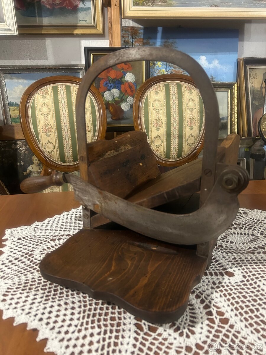 Starožitný ruční kráječ chleba / zeleniny - 19