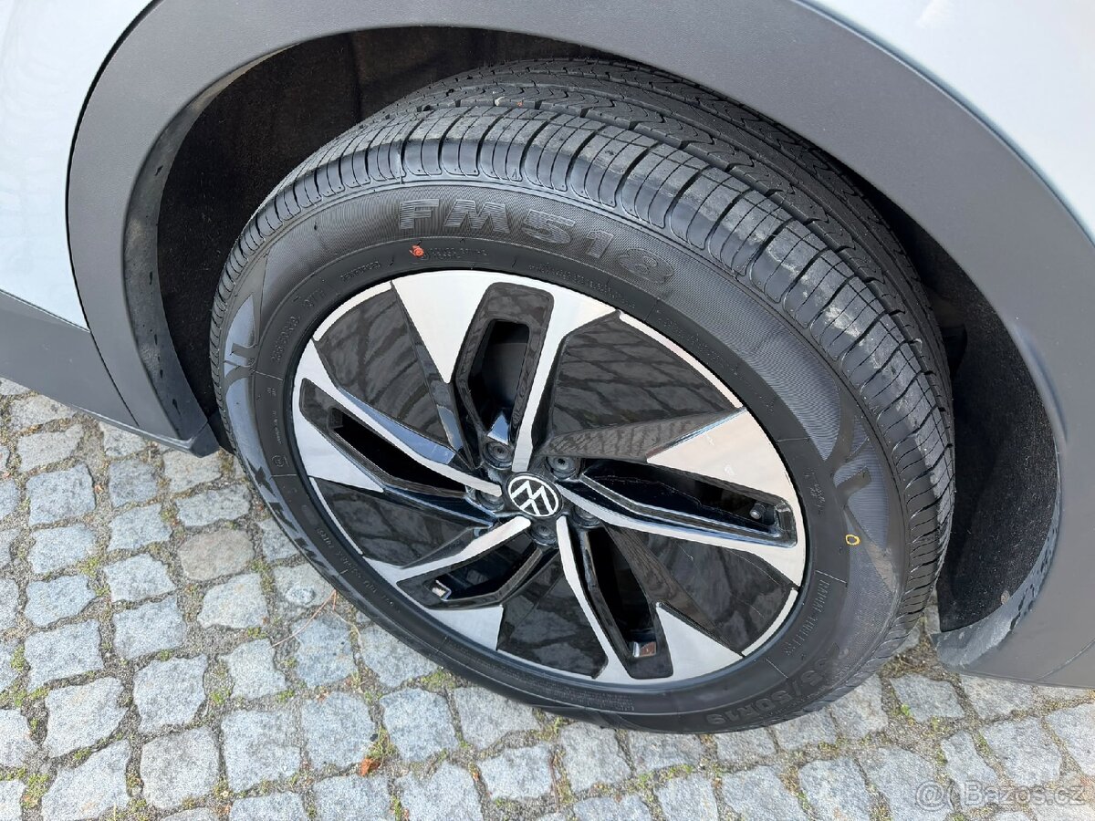 Volkswagen ID.4 PRO 150 KW
- 19