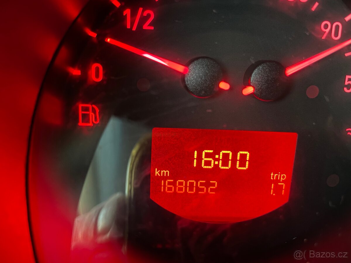 SEAT ALTEA 1.6i 75kW - 19