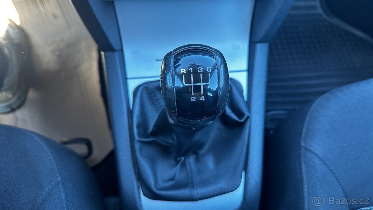 ŠKODA OCTAVIA 1.6 MPI - 19