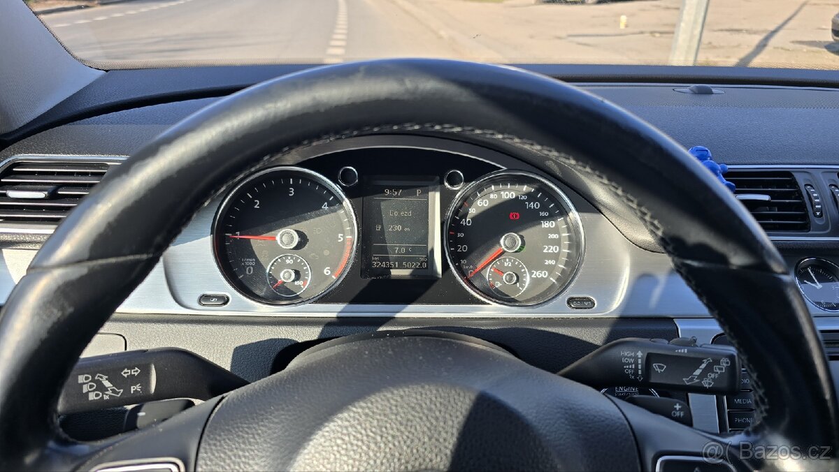Prodám VW PASSAT B7 kombi - 19