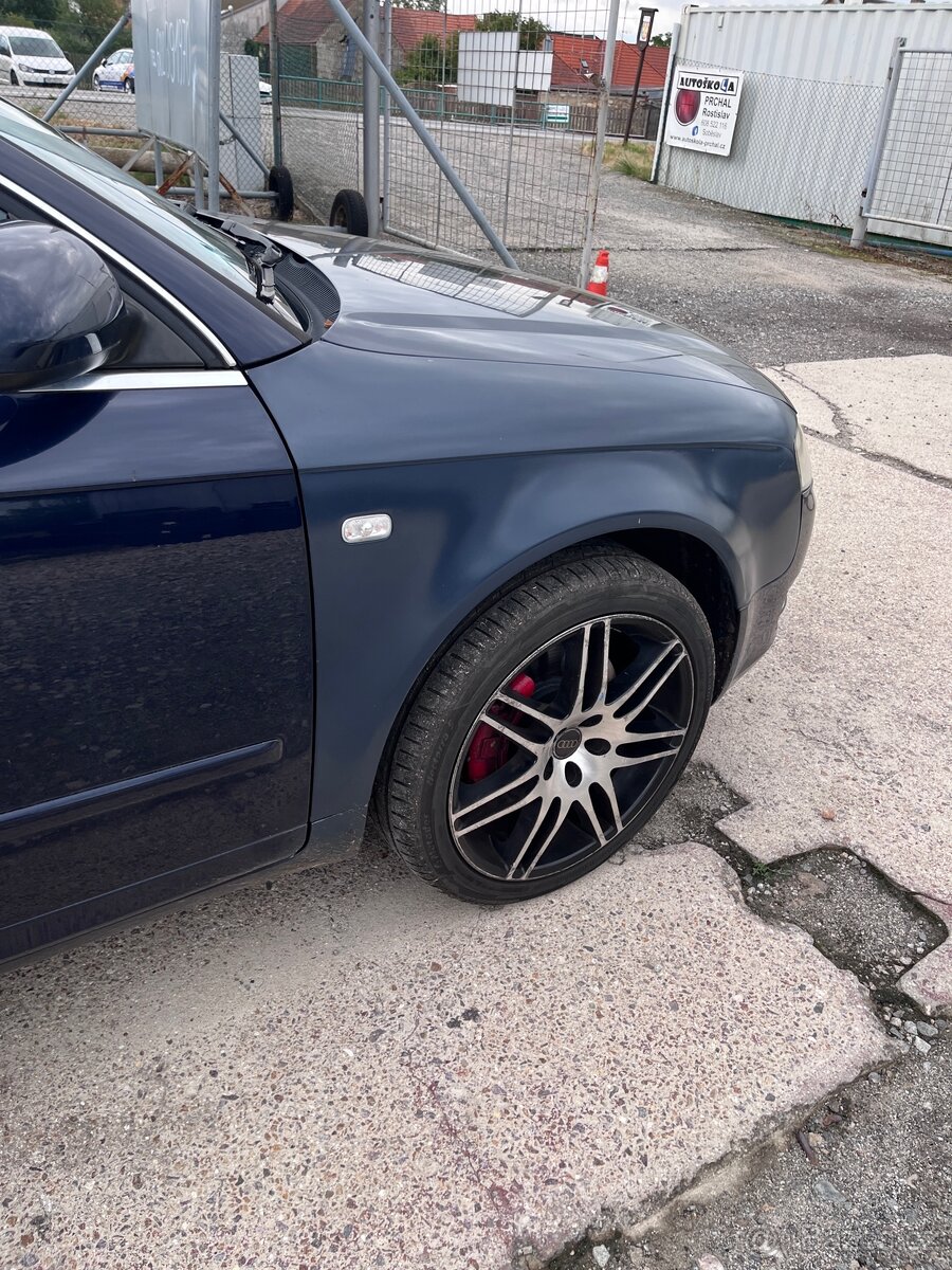 Audi A4 2.5tdi..combi.....manuál - 19