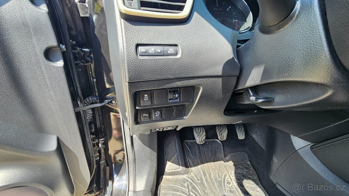 Nissan Qashqai 1.6 dCi 96Kw manual 6.rychl. - 19